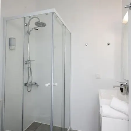My White Mykono Town Apartment