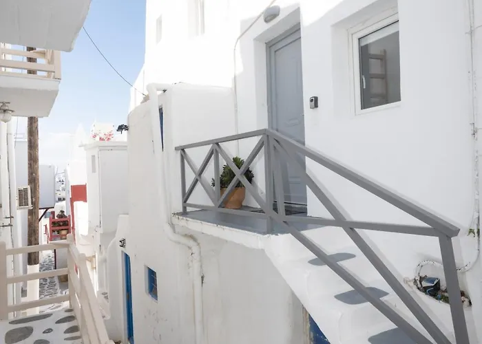 My White Mykono Town شقة